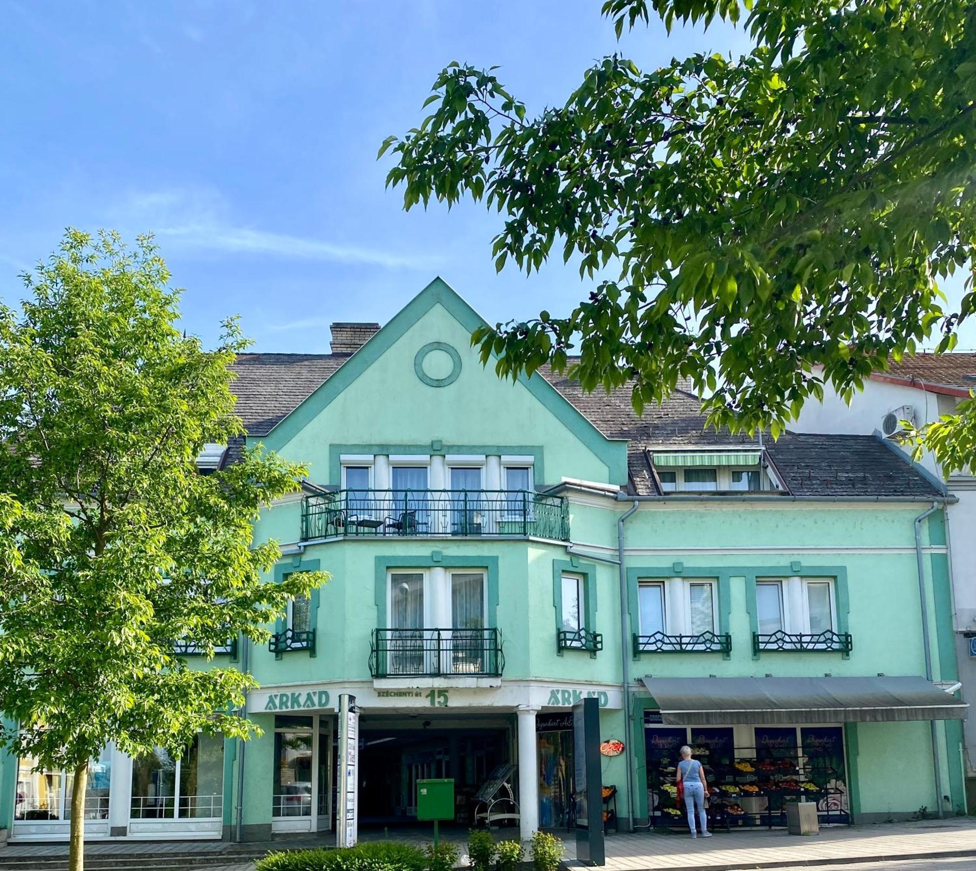 Ikon Apartment Héviz Zewnętrze zdjęcie
