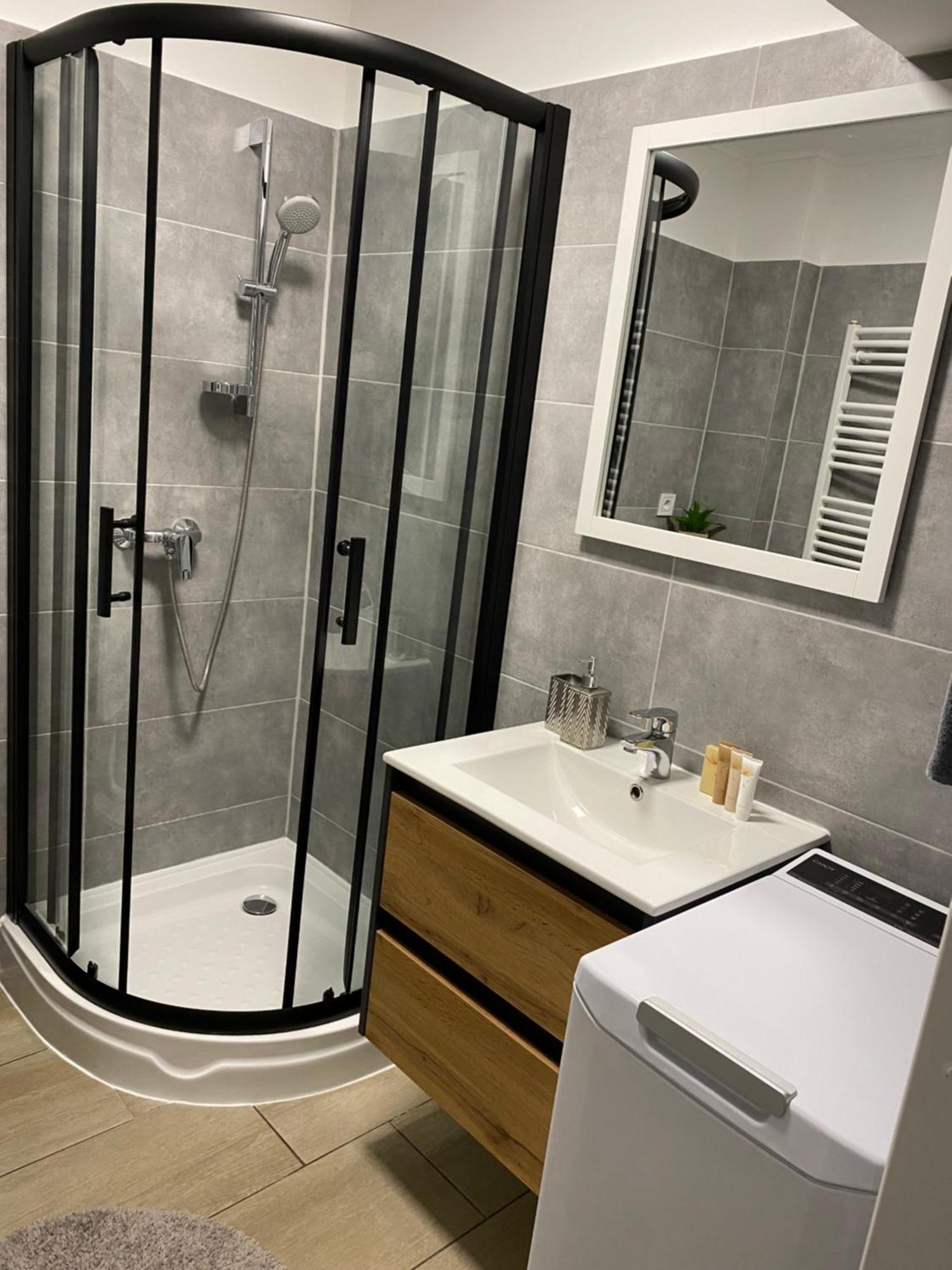 Ikon Apartment Héviz Zewnętrze zdjęcie